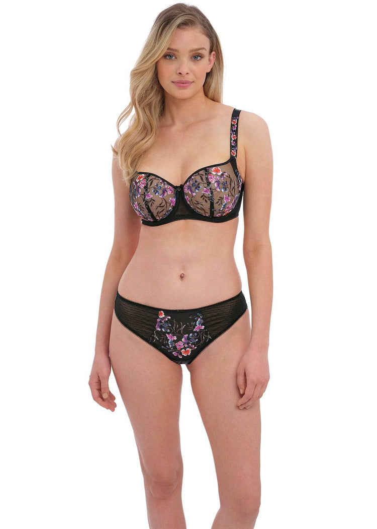 Model In Fantasie Aurelia Set Zwart Voorzijde