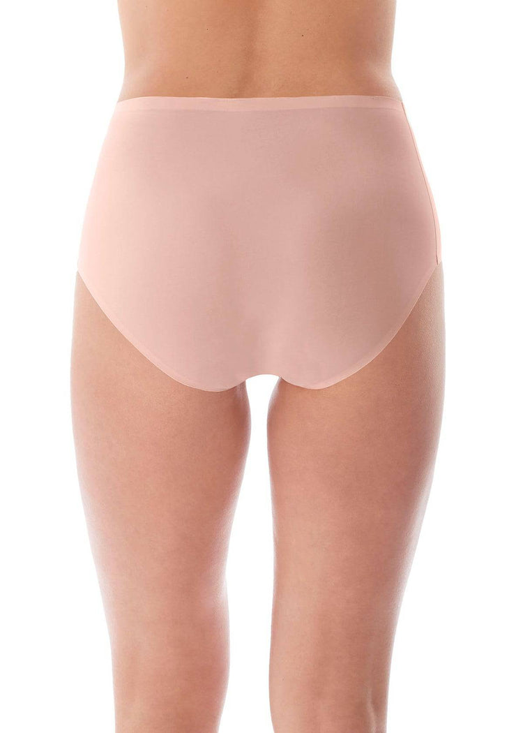 Model In Fantasie Smoothease High Waisted Broekje Blush Achterzijde