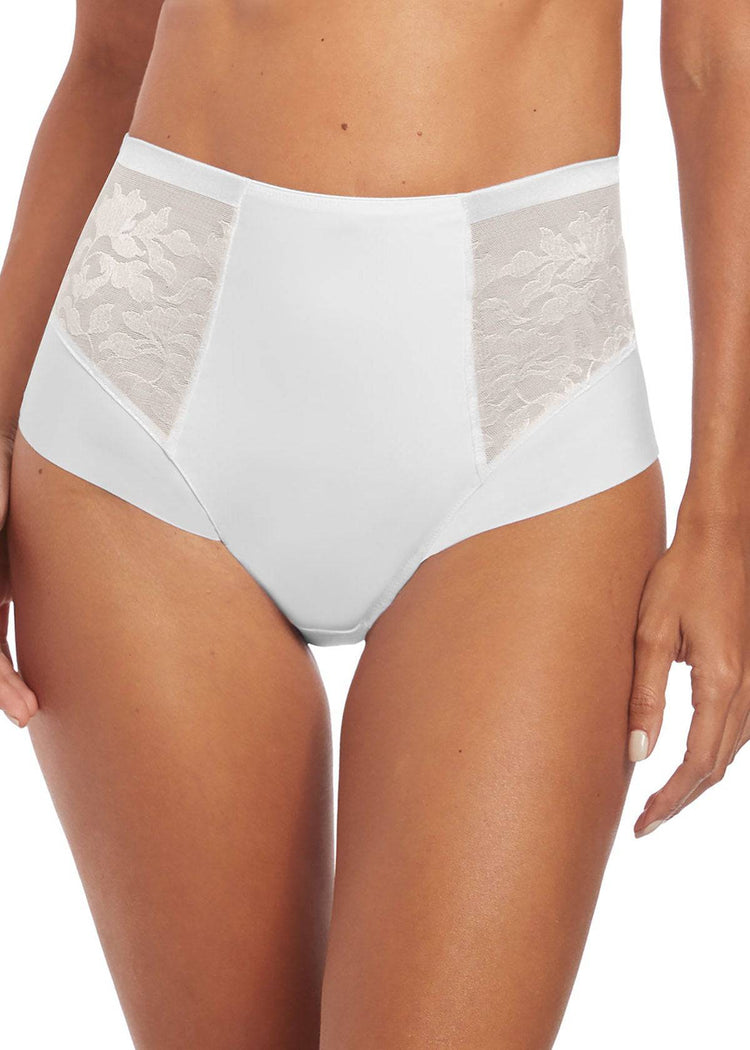 Model in Fantasie Illusion High Waisted Broekje Wit voorzijde
