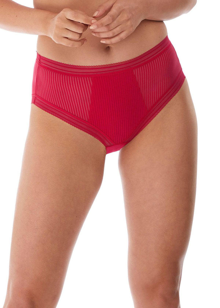 Model in Fantasie Fusion Broekje Rood voorzijde
