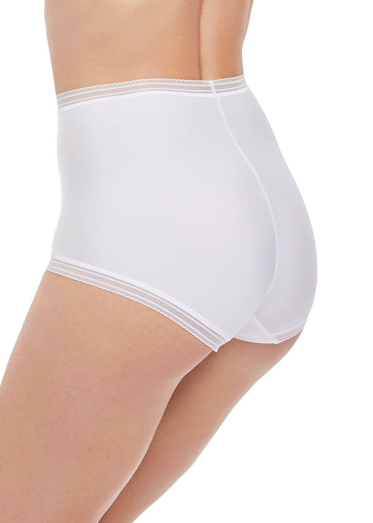 Model in Fantasie Fusion High Waisted Broekje Wit zijaanzicht