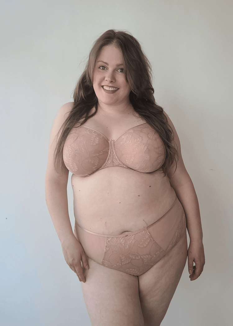 Superbra Model in Radiance Niet Voorgevormde T-Shirt BH Hazel voorzijde