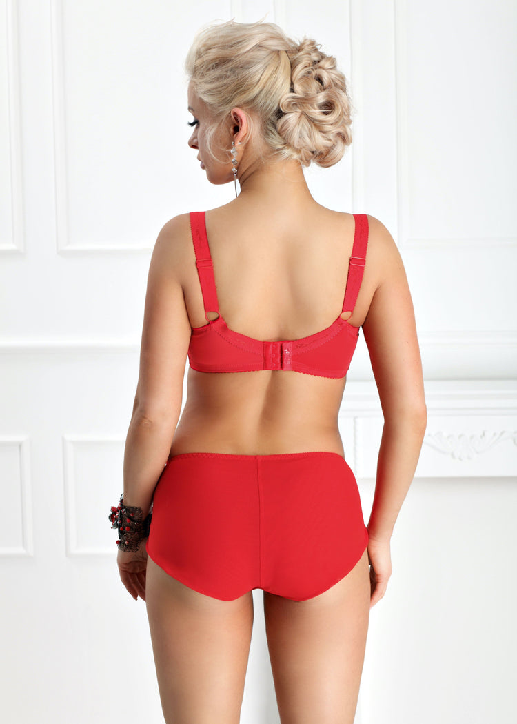 Model In Nessa Sonata Soft Set Rood Achterzijde