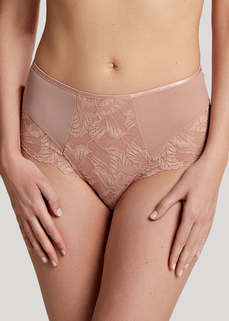 Model in Panache Radiance Brief Broekje Hazel Voorzijde