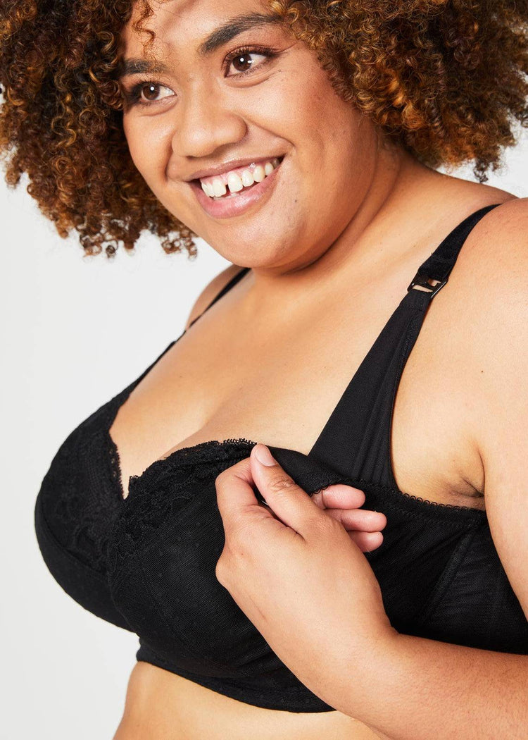 Model in Timtams Voedings-BH Zwart Voorzijde