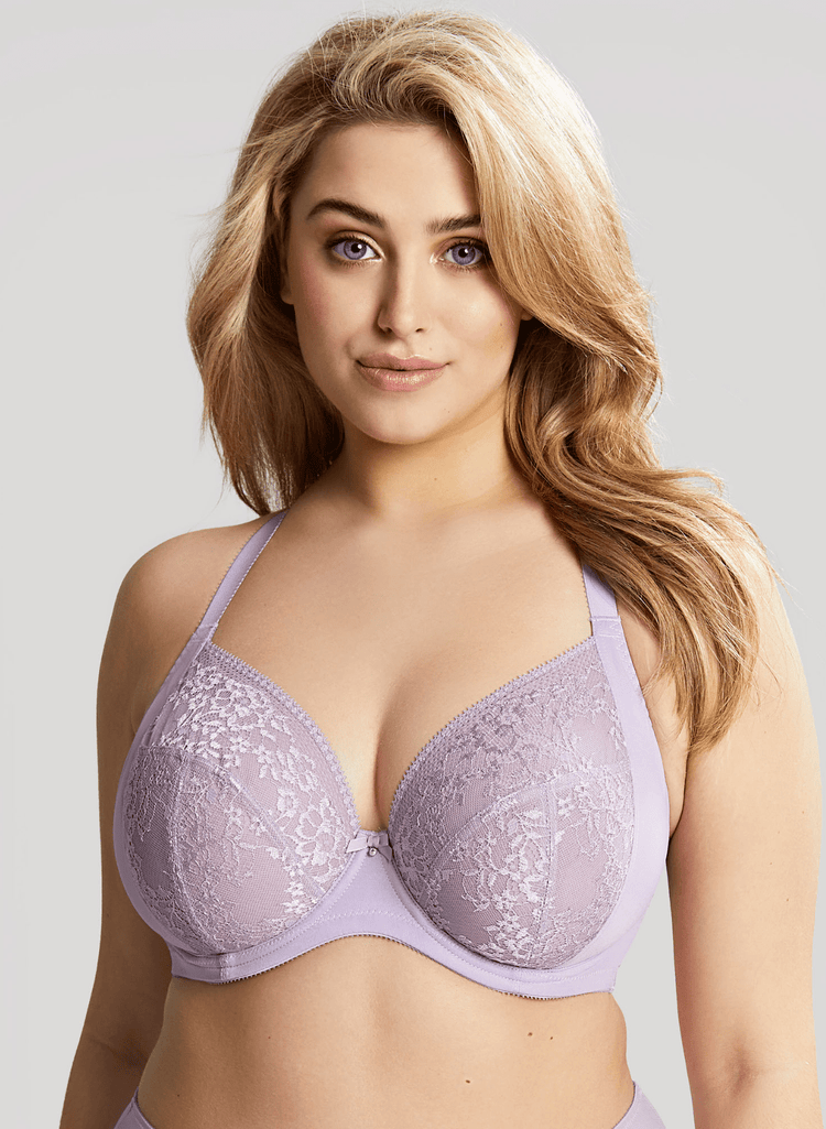 Model in Roxie Plunge BH Lilac Voorzijde