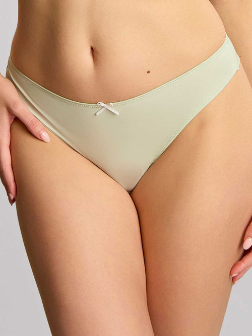 Model in Faith Brazilian Broekje Pistachio packshot