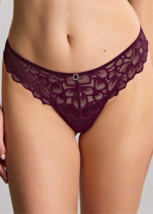Model in Allure String Plum packshot