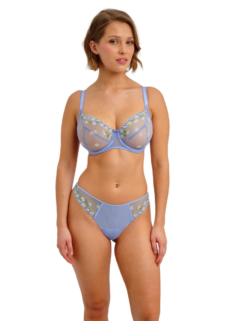 Model in Entwined Plunge BH Daisy voorzijde