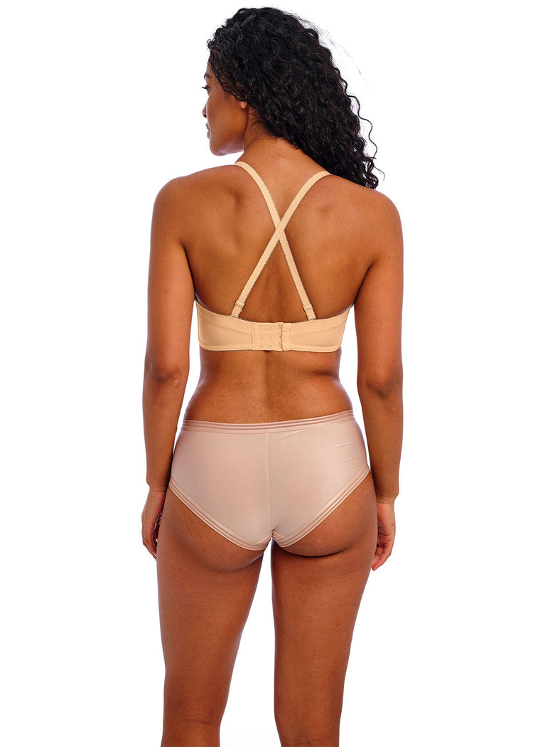 Model in Deco Voorgevormde Strapless BH Nude achterzijde