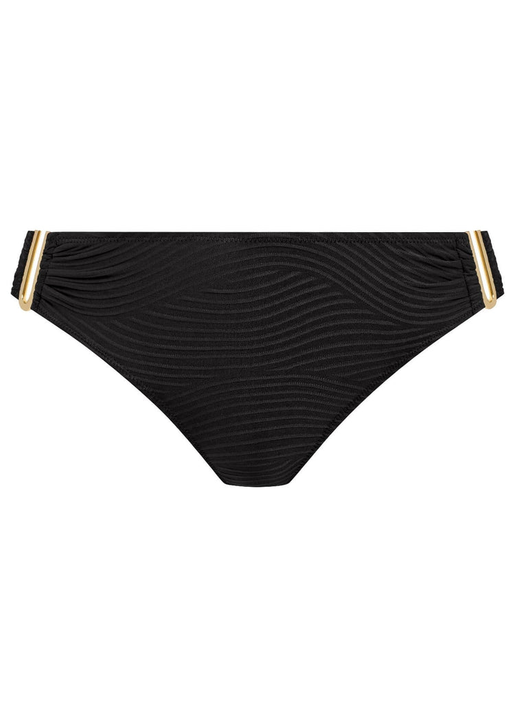 Model in Cala Cuba Bikini Broekje Black Sands packshot