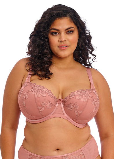 Model in Teagan Half Padded BH Ash Rose voorzijde