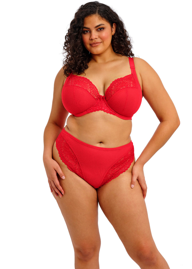 Model in Tiernie Plunge BH Rood voorzijde