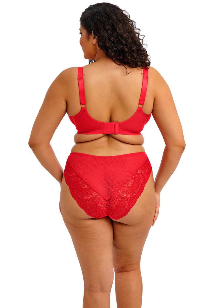 Model in Tiernie Plunge BH Rood achterzijde