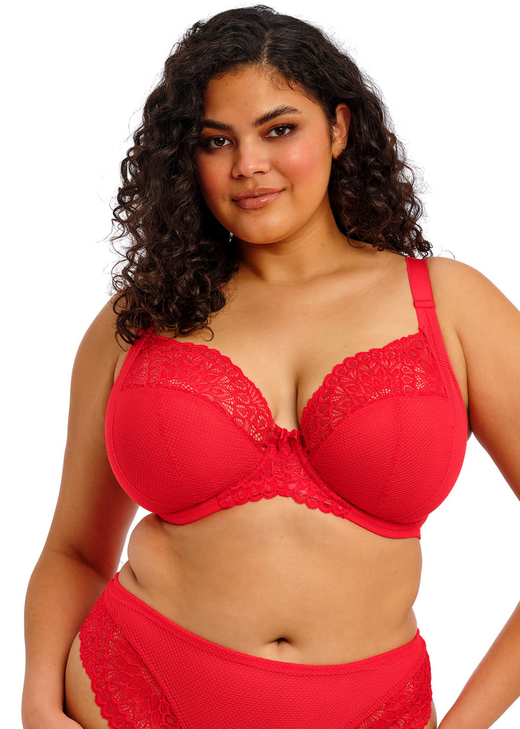 Model in Tiernie Plunge BH Rood voorzijde