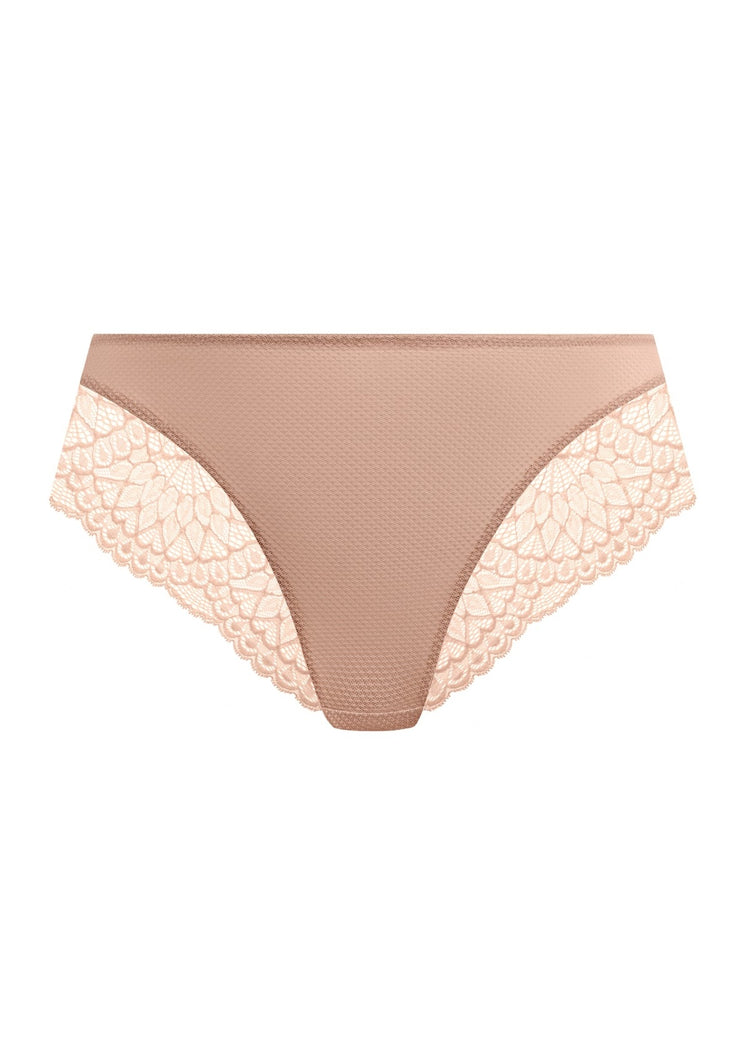 Model in Tiernie Broekje Sahara packshot