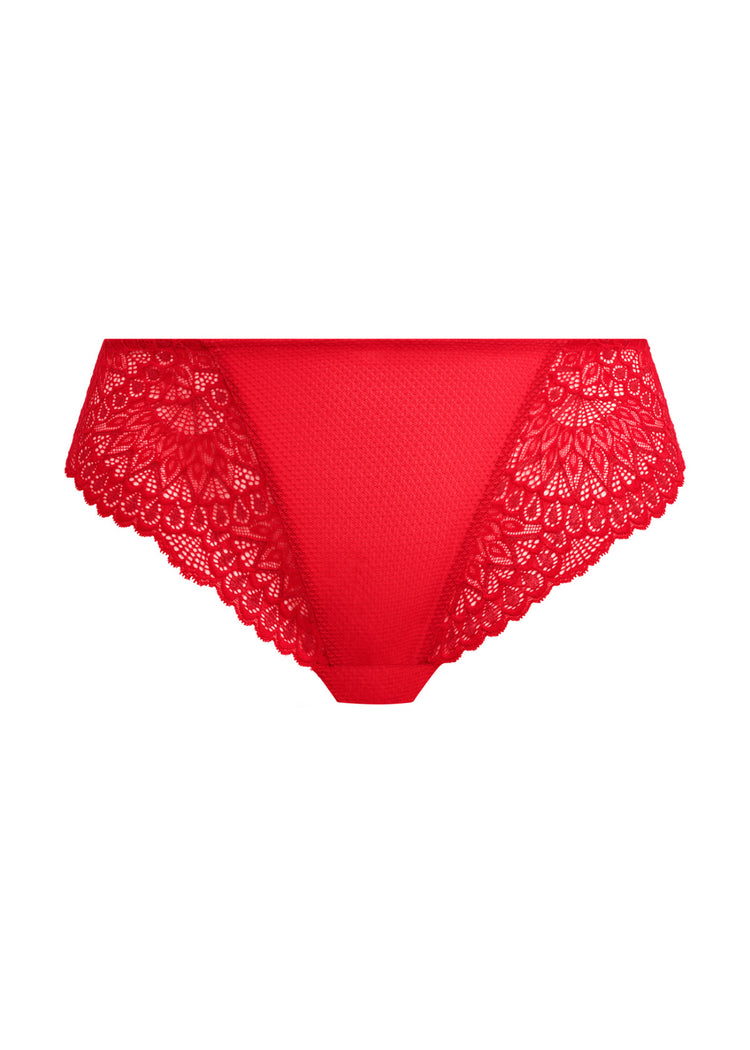 Model in Tiernie String Rood packshot