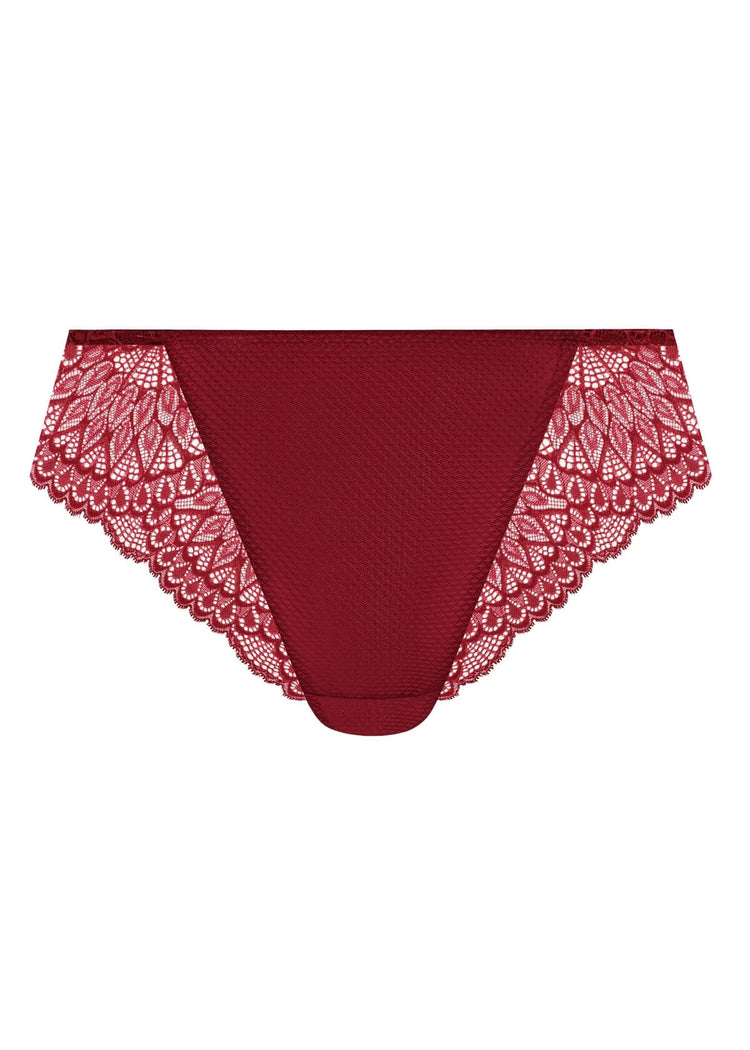 Model in Tiernie String Tibetan Red packshot