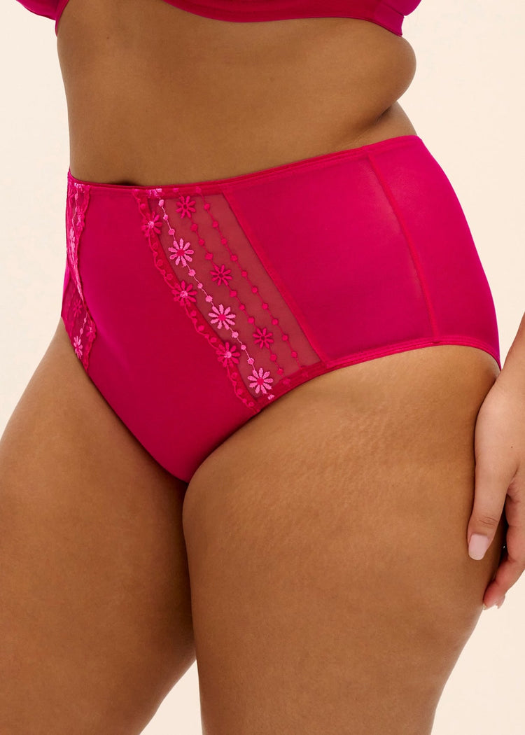 Model in Matilda High Waist Broekje Hot Pink voorzijde 