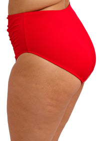 Model in Plain Sailing High Waist Bikini Broekje Lava achterzijde