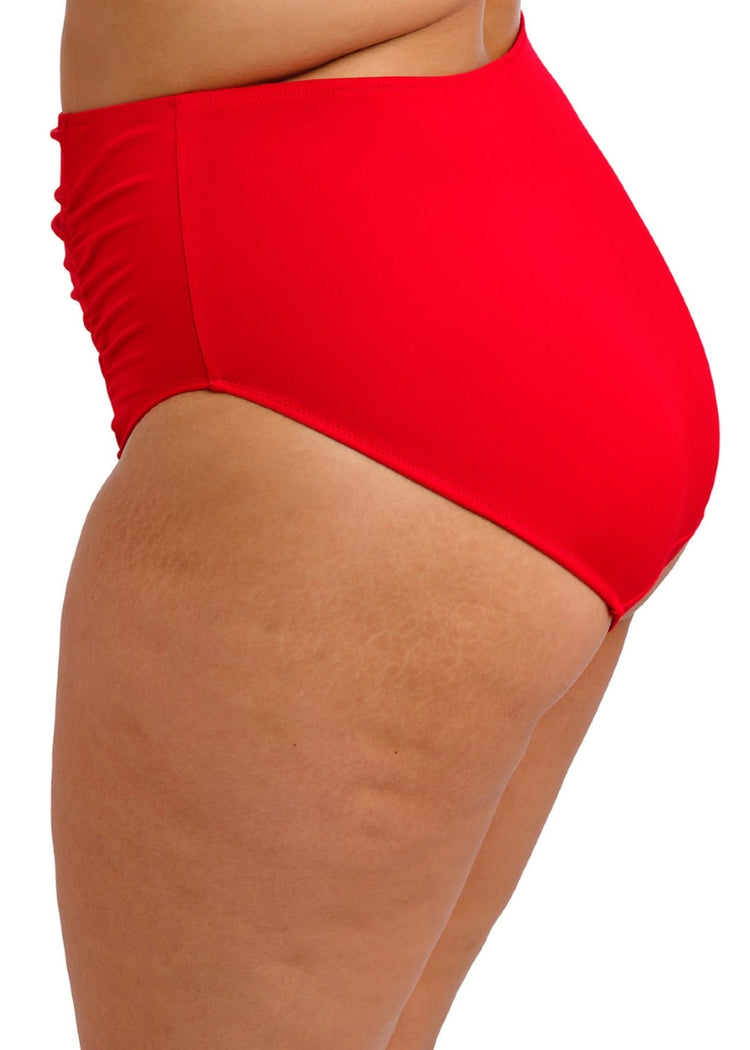 Model in Plain Sailing High Waist Bikini Broekje Lava achterzijde