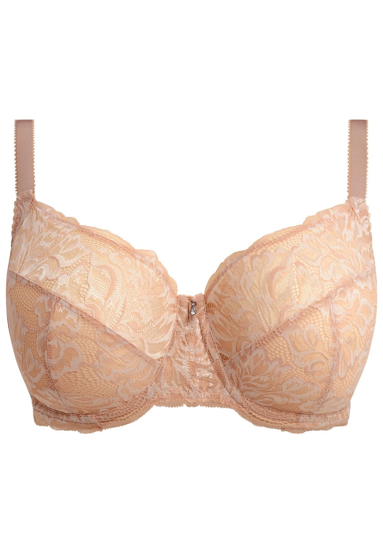 Model in Emmaline Side Support BH Natural Beige packshot