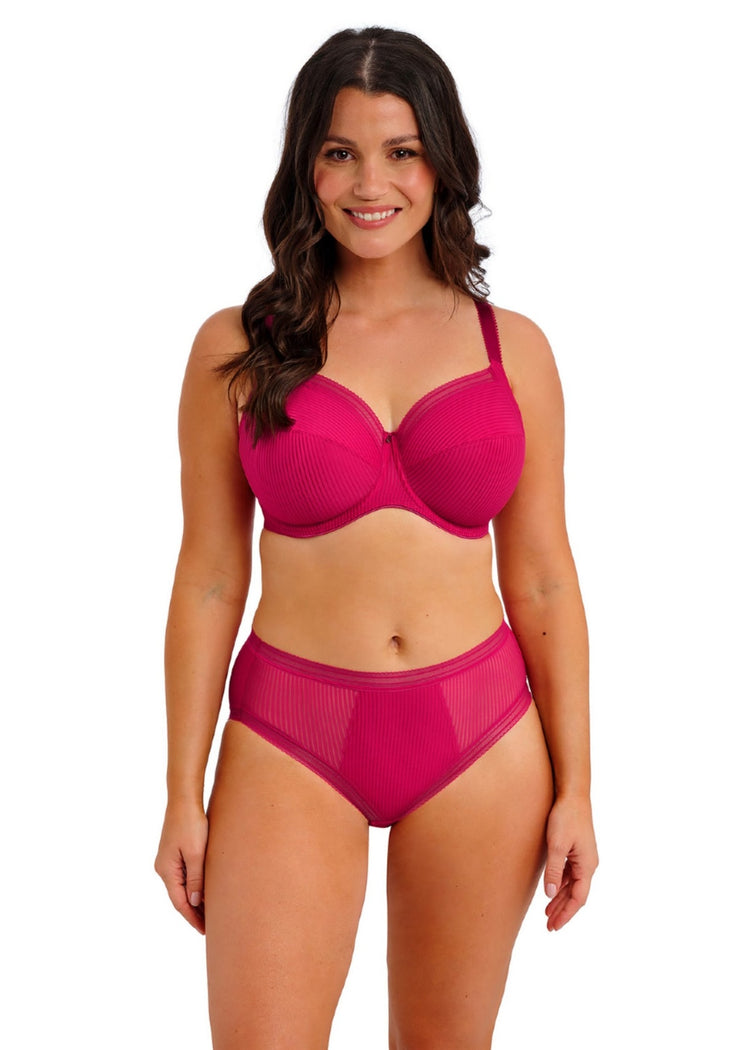 Model in Fusion Full Cup Side Support BH Framboise voorzijde