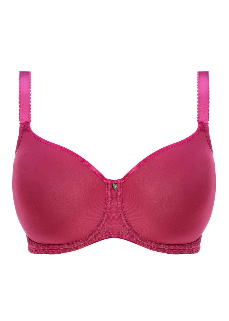 Model in Envisage Voorgevormde Spacer BH Passion packshot