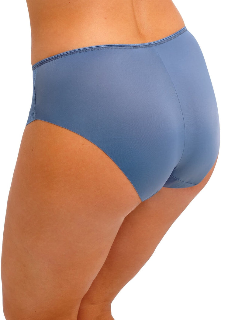 Model in Envisage Broekje Evening Blue achterzijde