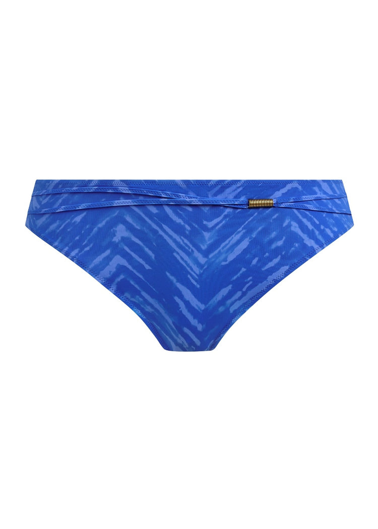 Model in Punta Mita Mid Rise Bikini Broekje Sapphire packshot