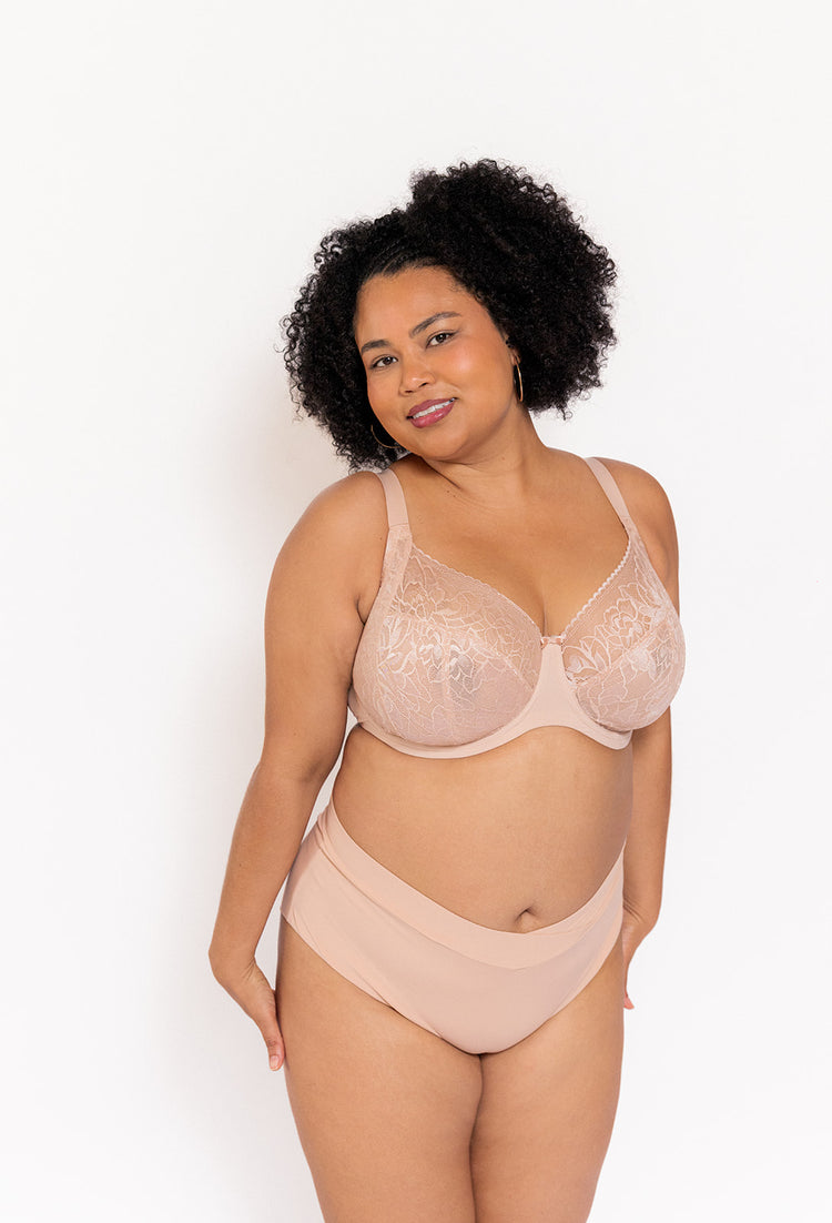 SuperBramodel in Dream Comfort Full Cup BH Cameo Rose voorzijde