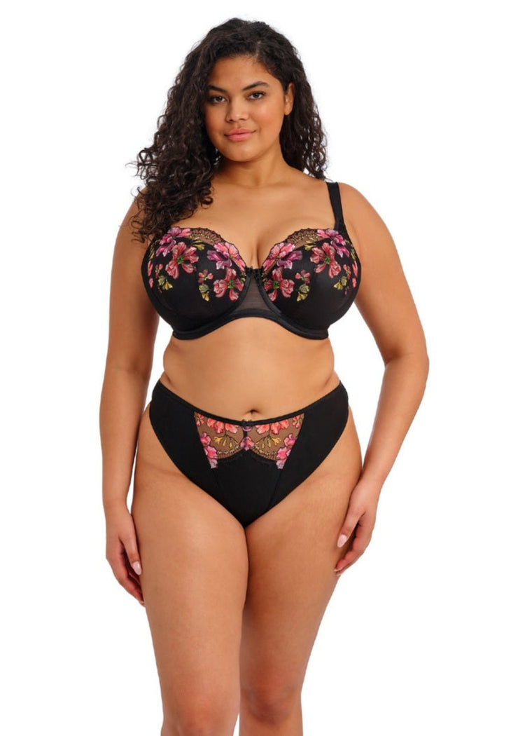 Model in Teagan Padded Half Cup BH Rainbow voorzijde