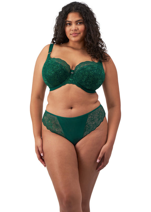 Model in Brianna String Rainforest Voorzijde