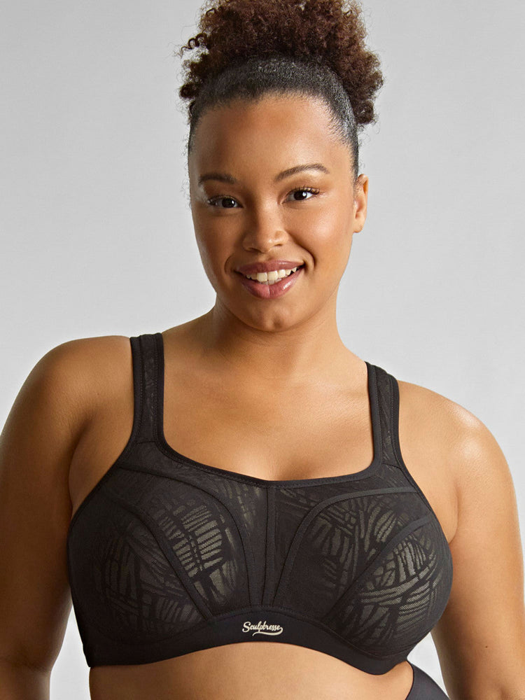 Model in Activate Sport BH Black/Chalk voorzijde