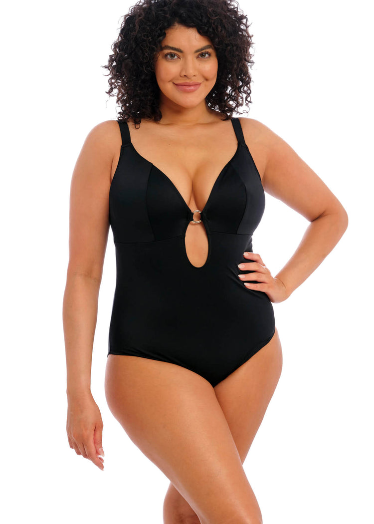 Model in Plain Sailing Plunge Badpak Zwart voorzijde