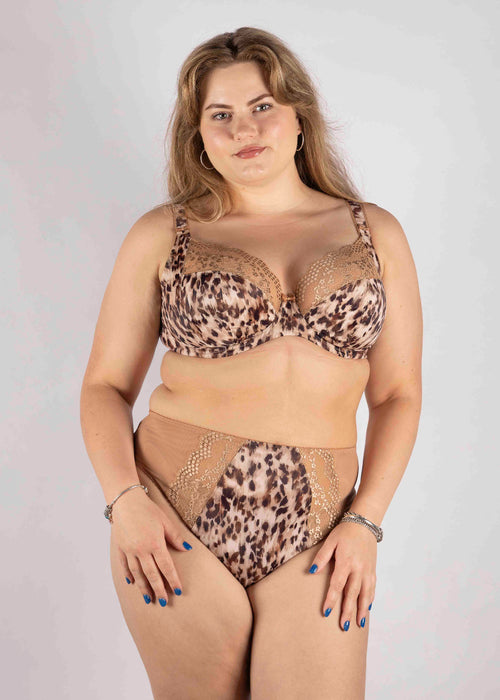 Model in Lucie Plunge Stretch BH Wild Cat packshot