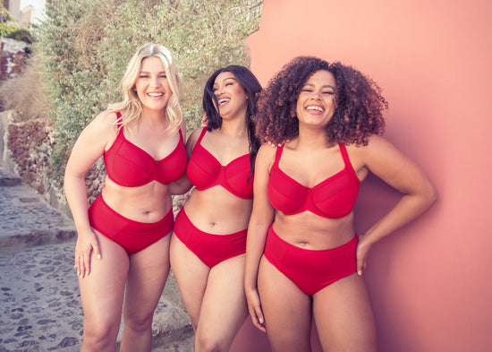 Curvy Kate Wonderfully strawberry red lifestyle