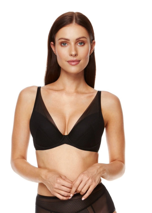 Model in Holly Push-Up BH Zwart Voorzijde