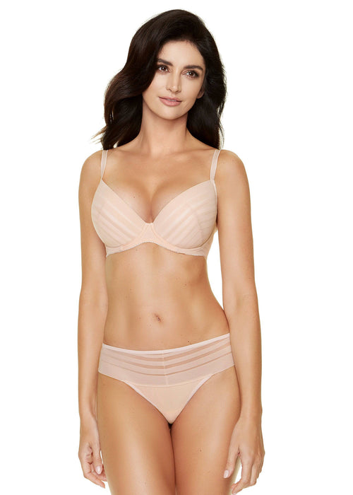 Model in Gorteks Luna set Beige Achterzijde