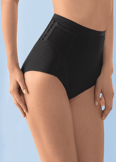 Model in Anita Florence ReBelt High Waisted Buikherstel Broekje Zwart