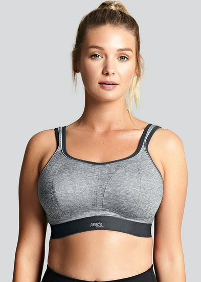 Model In Panache Sport BH Beugelloos Grijs Voorzijde