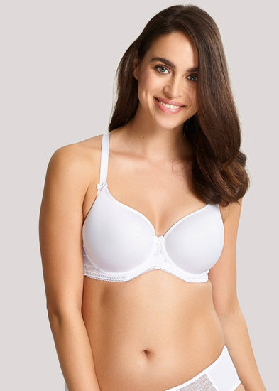 Model in Panache Cari Spacer T-Shirt BH Wit voorzijde