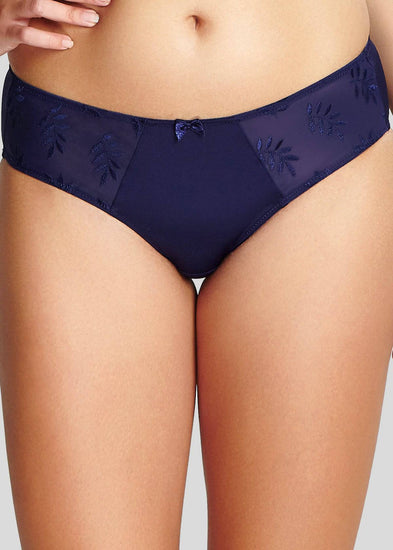 Model in Panache Tango Broekje Navy