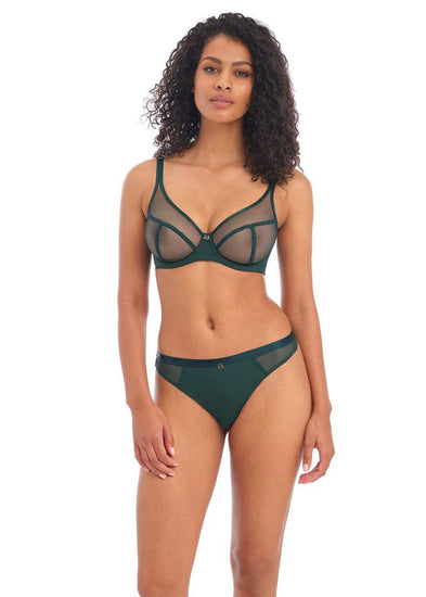 Model In Freya Snapshot Set Deep Emerald Voorzijde