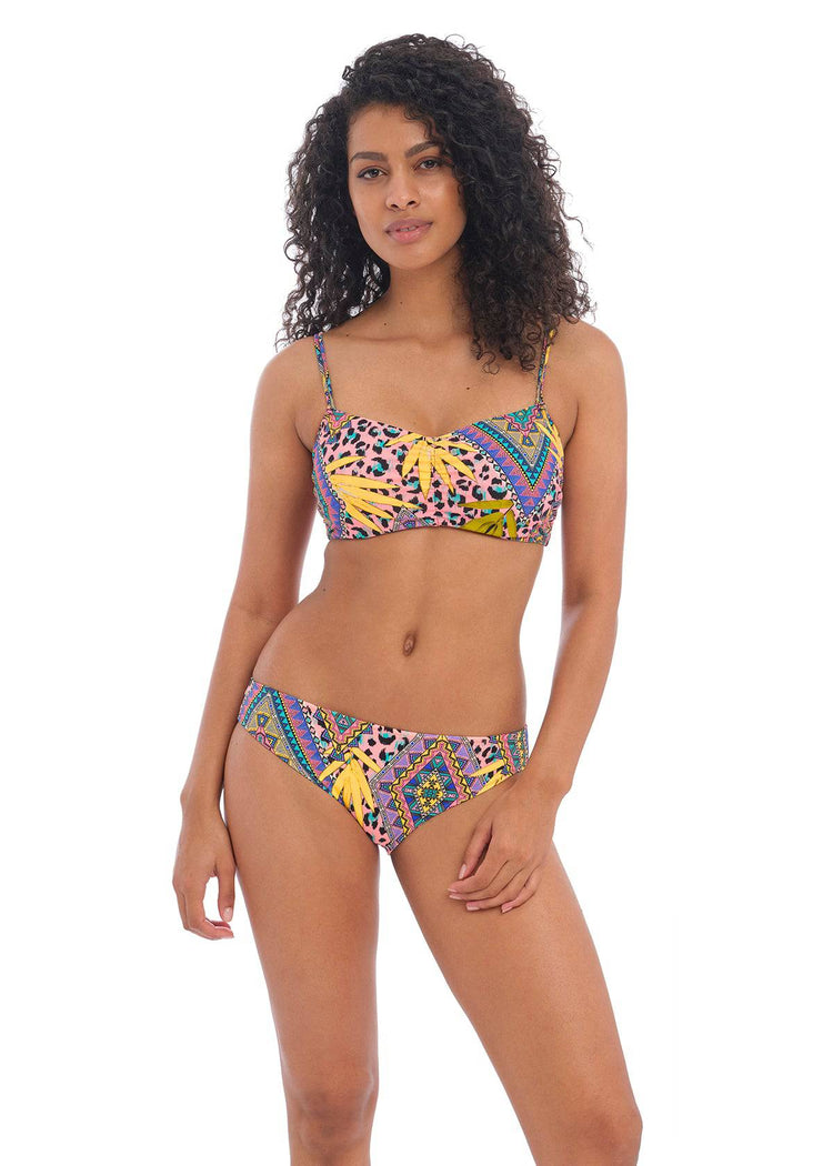 Model in Freya Cala Fiesta Bikini Set Multi voorzijde