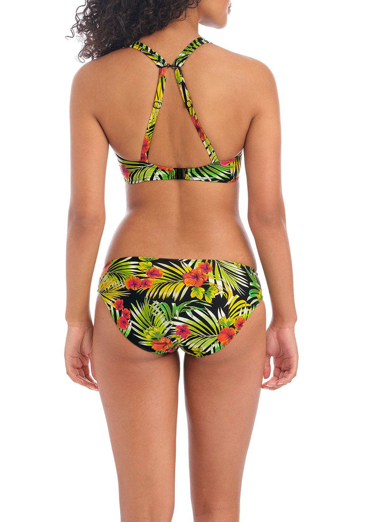 Model in Maui Daze High Apex Bikini Top Multi Achterzijde