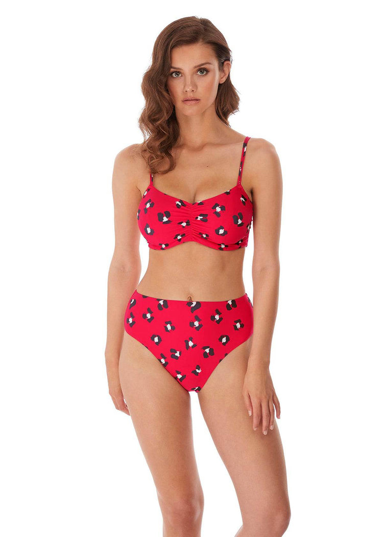 Model in Freya Wildcat bikini rood