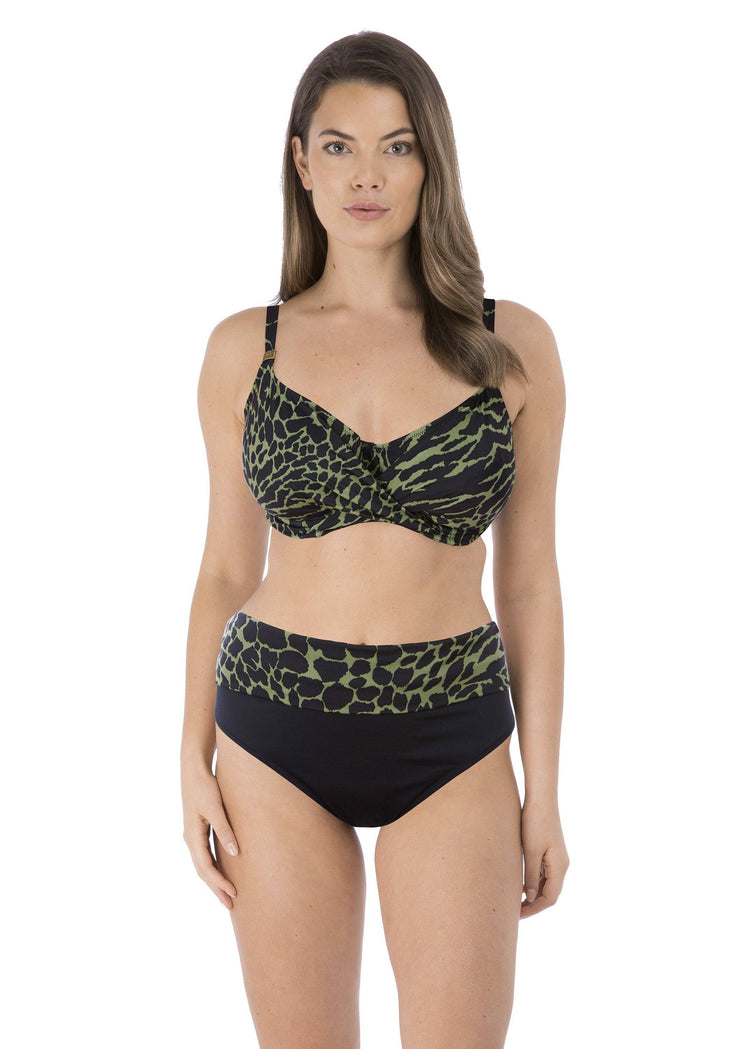 Model in Fantasie Boa Vista Full Cup Bikini Top Peridot
