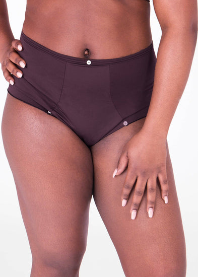 Model in Ewa Michalak Kastanje set