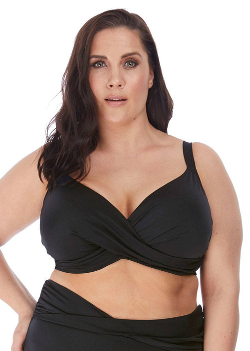 Model in Elomi Magnetic Wrap Bikini Top Zwart